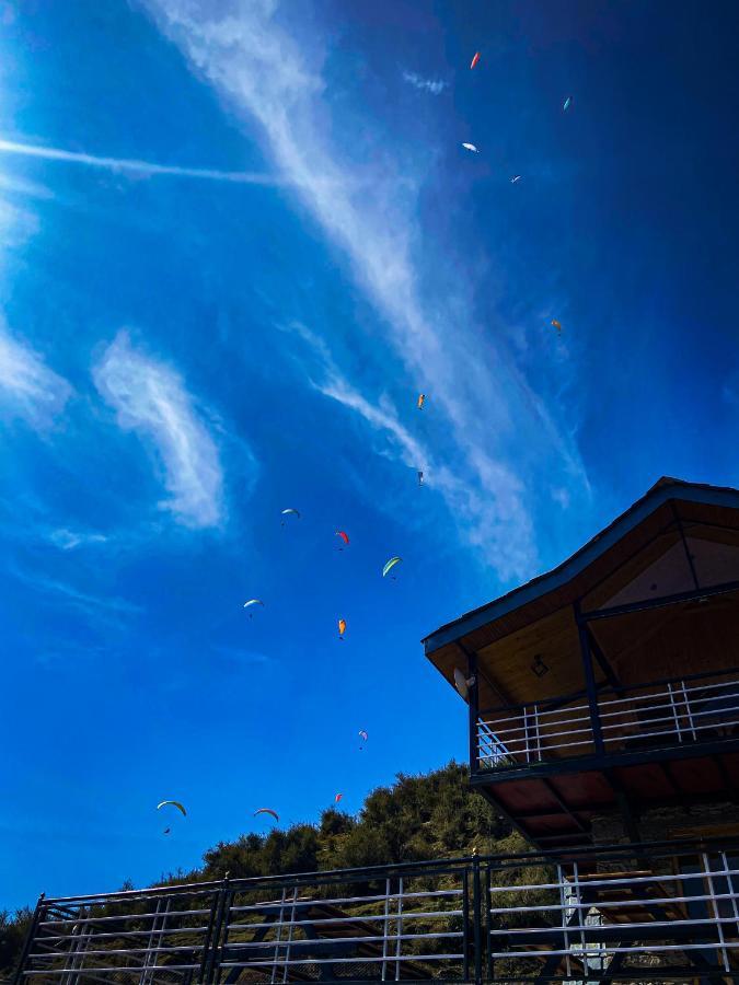 Griffons Cafe And Stay Dharamshala Exterior foto